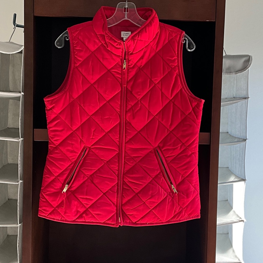 Crown & Ivy Vibrant Red Quilted Vest